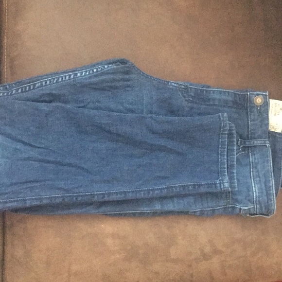 Hollister Jeggings - Picture 2 of 3